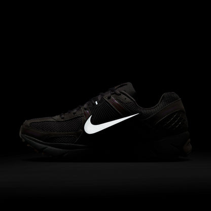 Nike Mens Zoom Vomero 5 - Cave Stone Denim Exchange