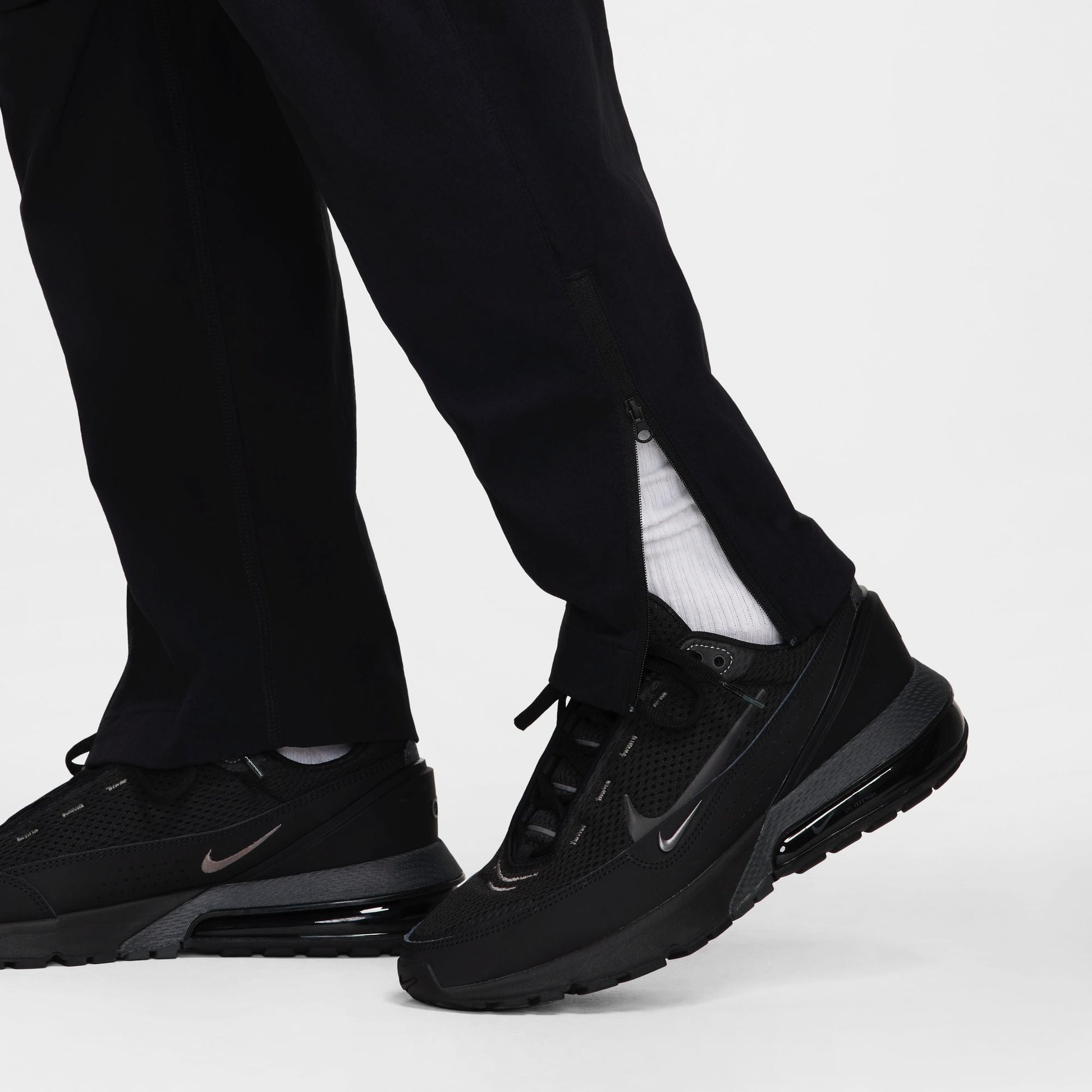 Nike Mens Woven Pants - Black Denim Exchange