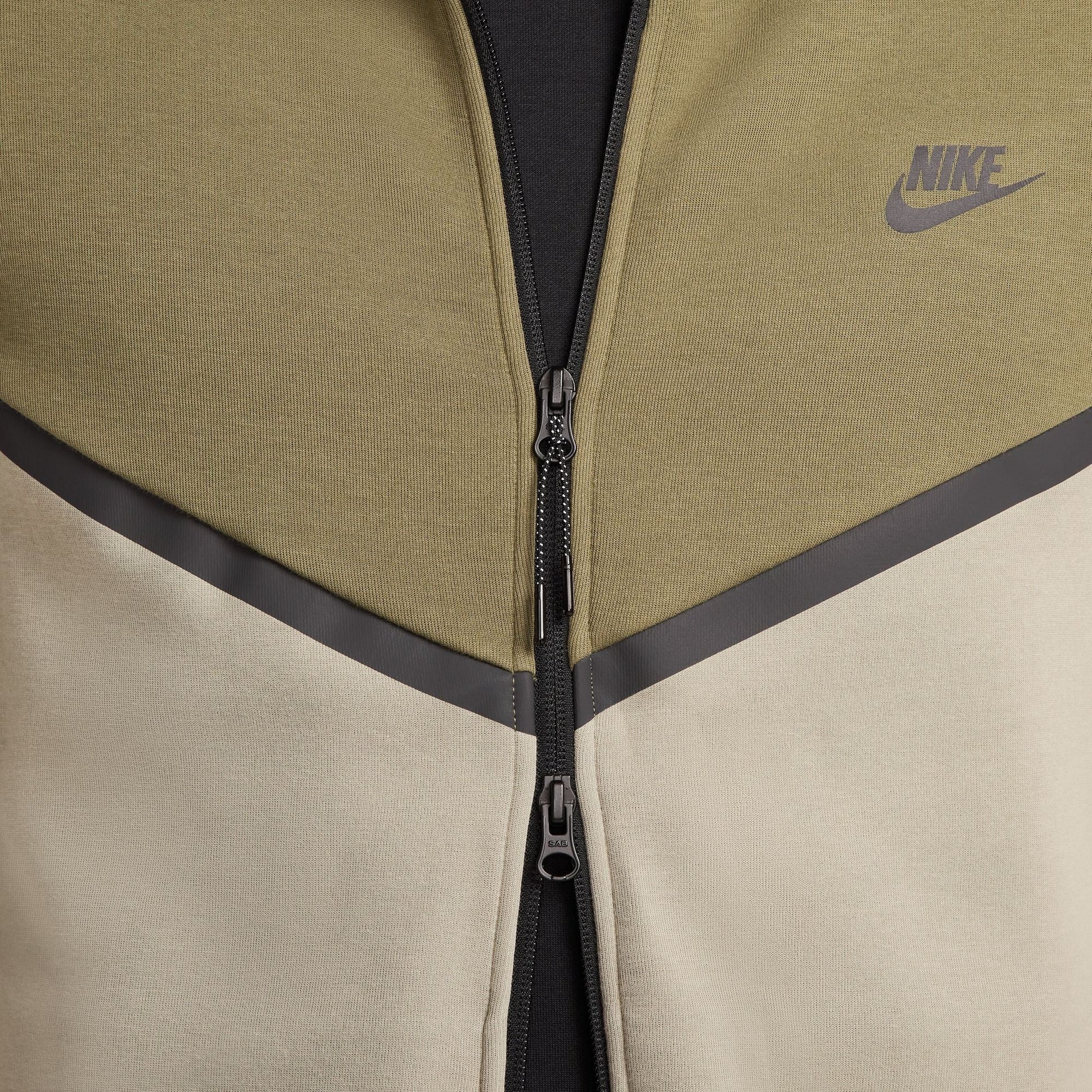 Nike Mens Tech Fleece Hoodie - Medium Olive/Light Army Denim Exchange