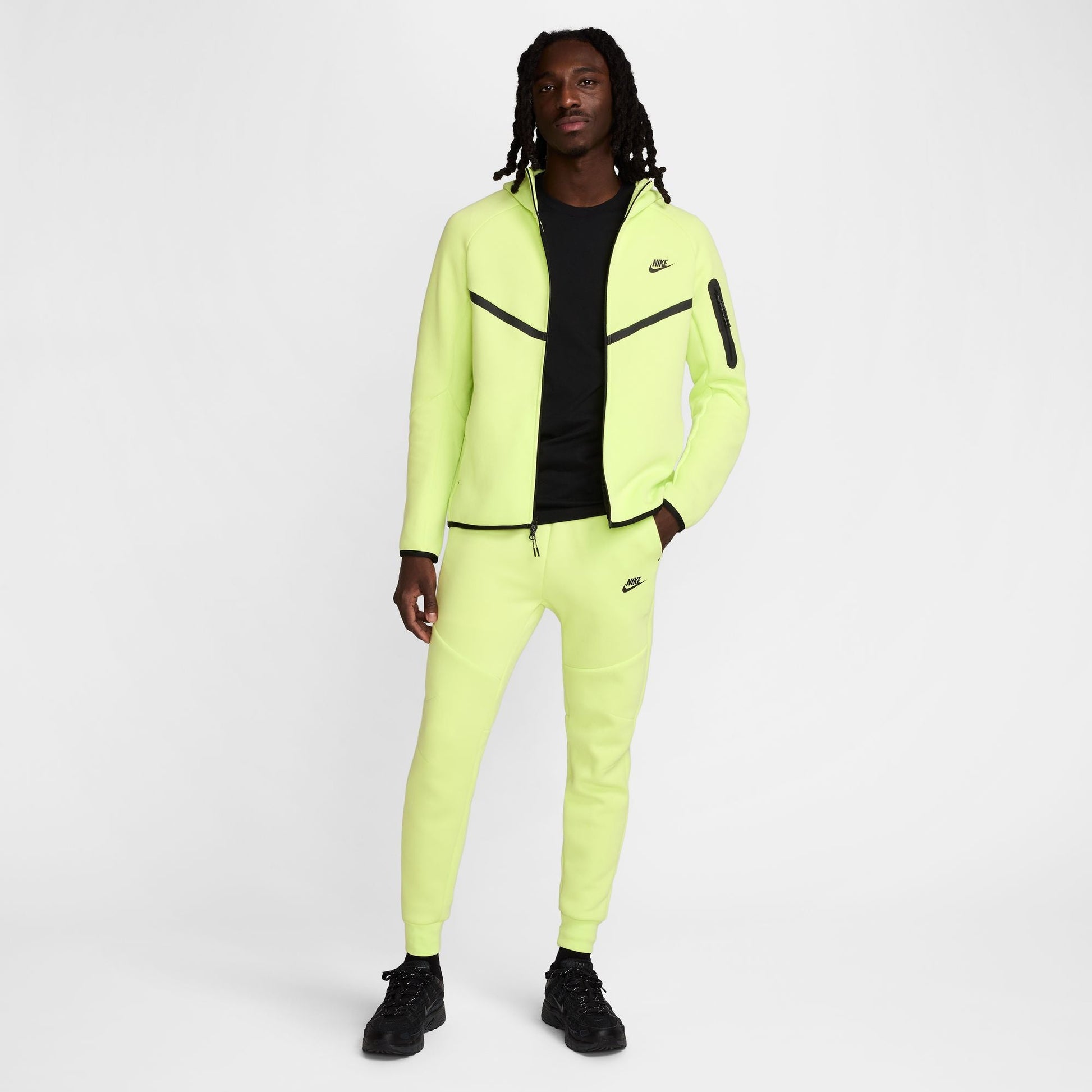 Nike Men's Tech Fleece Joggers - Light Lemon Twist Denim Exchange