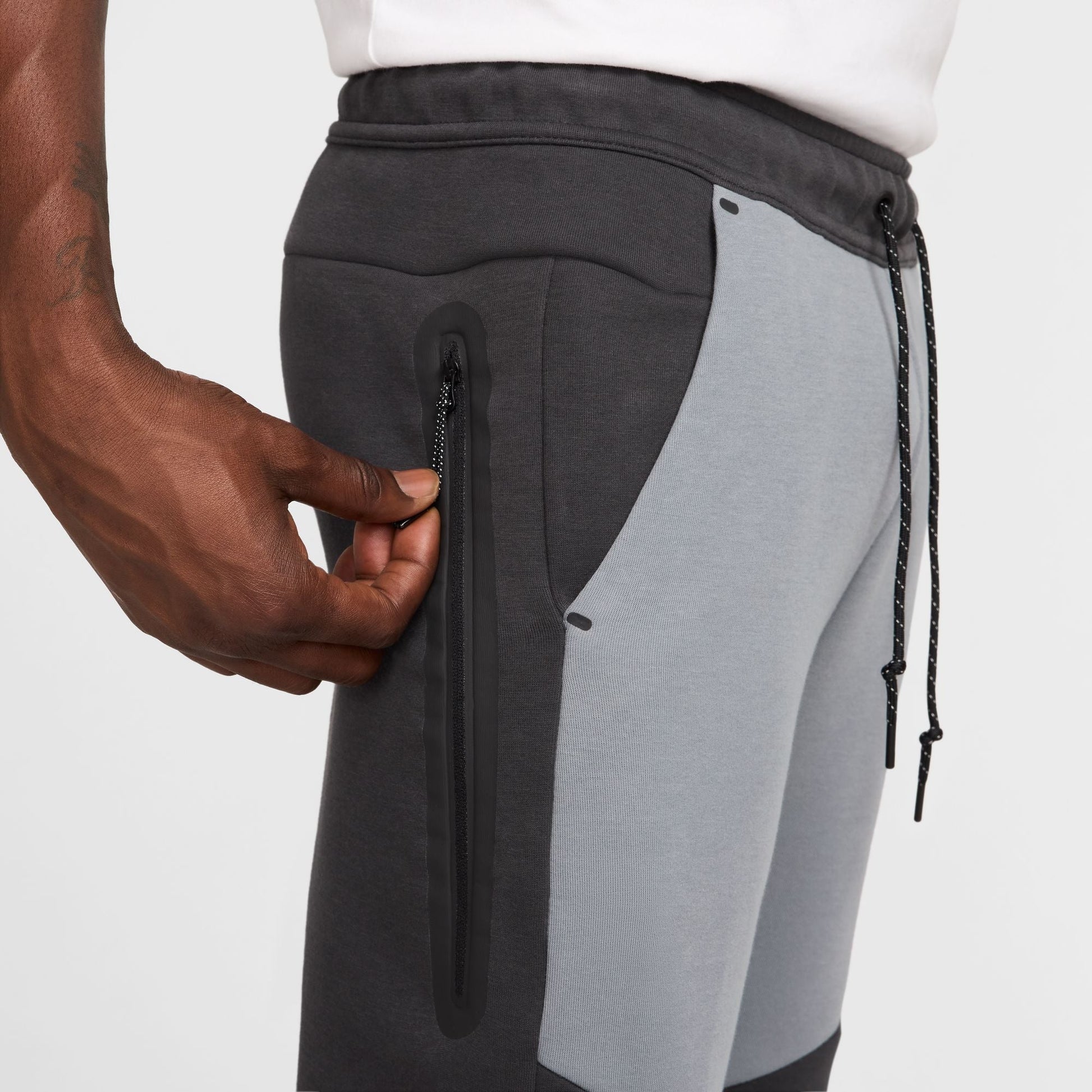 Nike Mens Tech Fleece Jogers - Cool Grey Denim Exchange