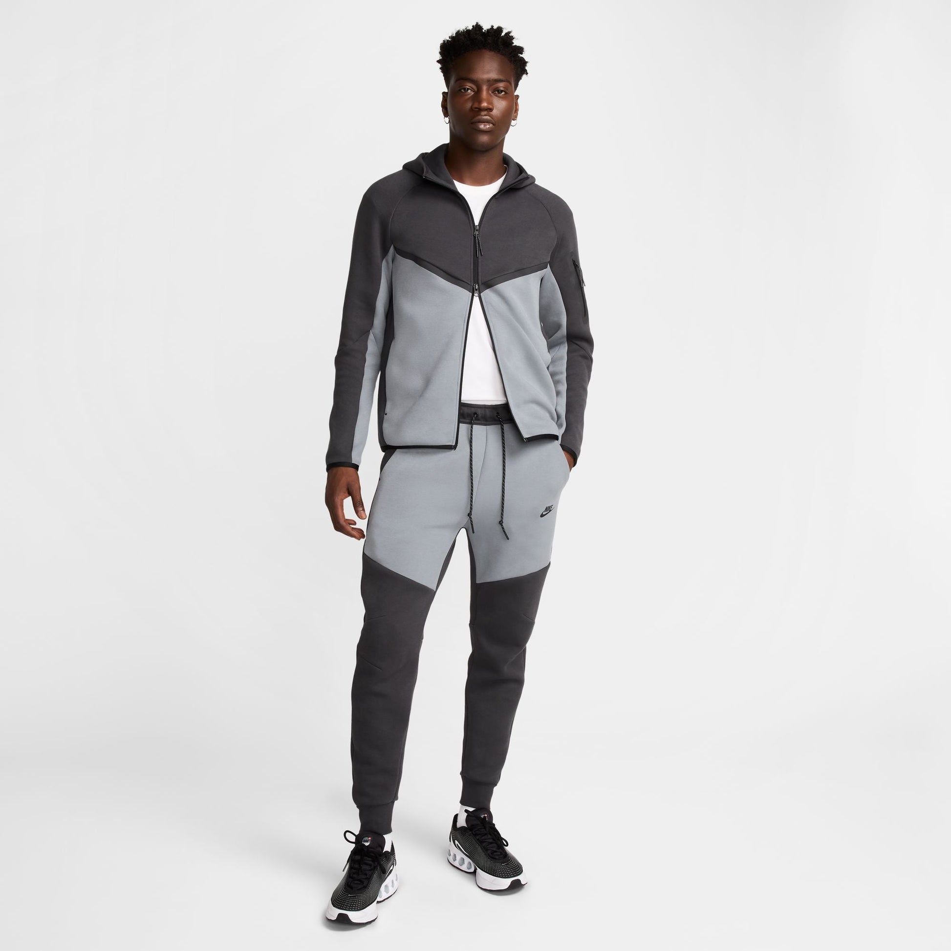 Nike Mens Tech Fleece Jogers - Cool Grey Denim Exchange