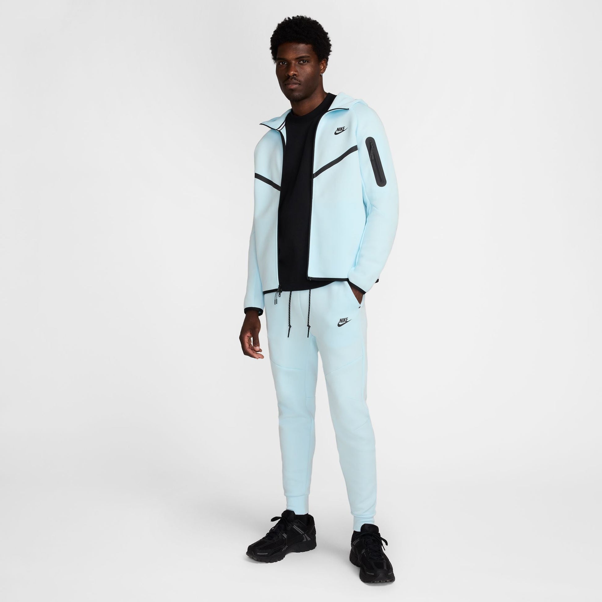 Nike Mens Tech Fleece Joggers- Glacier Blue/Black Denim Exchange