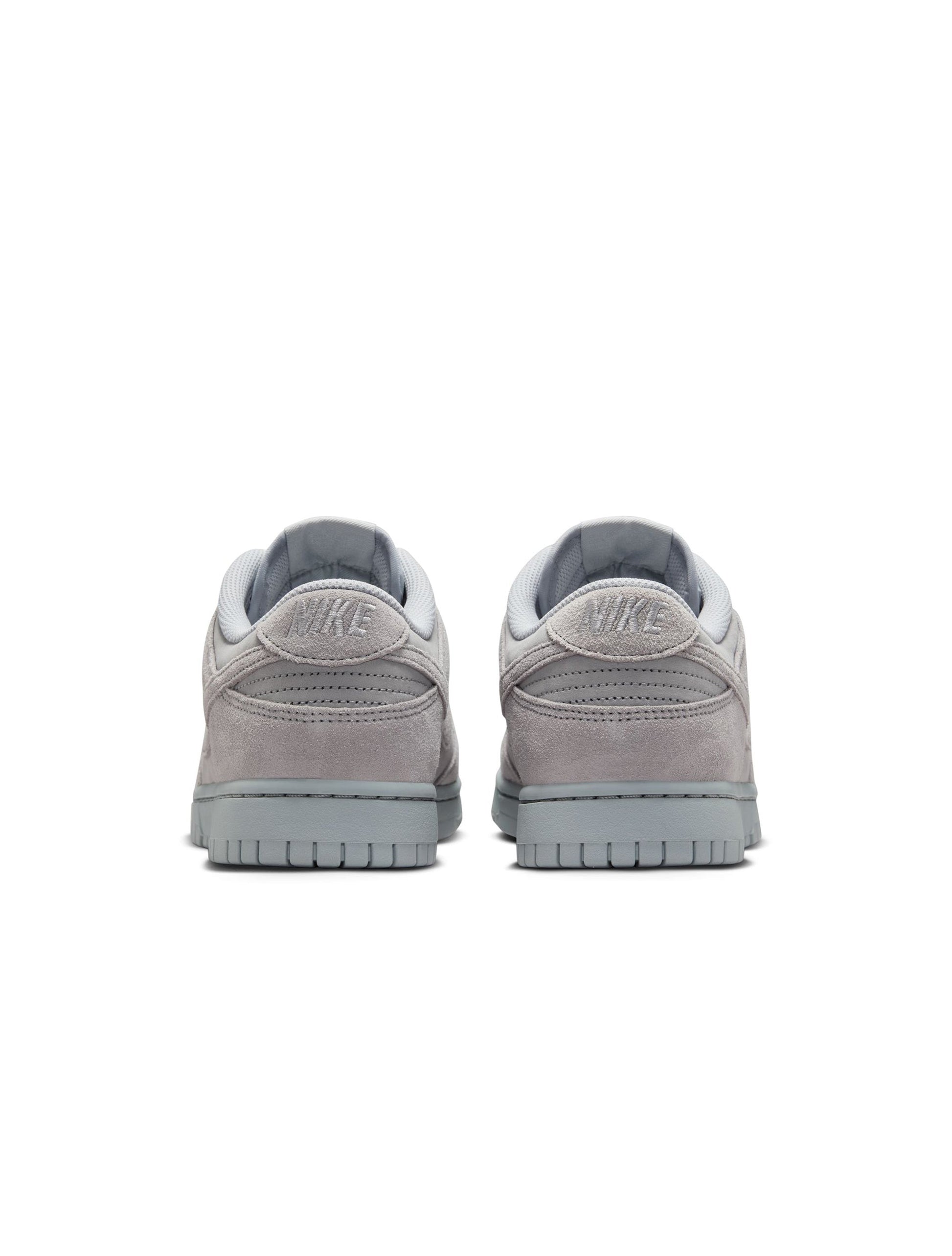 Nike Mens Dunk Low Retro SE - Wolf Grey Denim Exchange