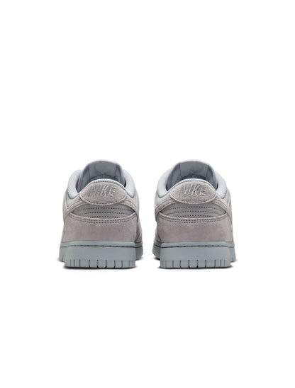 Nike Mens Dunk Low Retro SE - Wolf Grey Denim Exchange