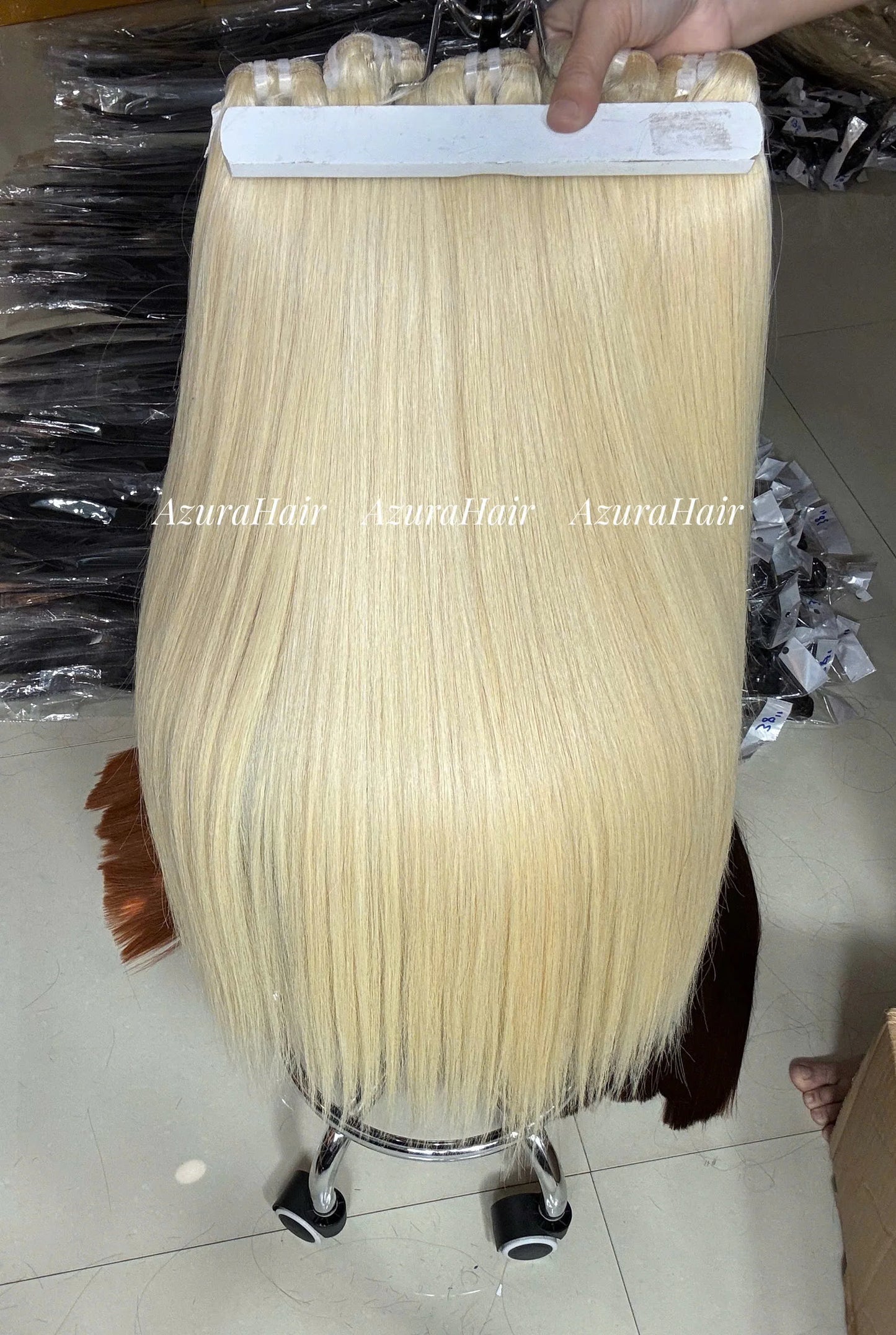 Soft, natural human hair, wholesale from Vietnam, for hair extensions - Tangle-free & Non-shedding, ombre color. NovaCart