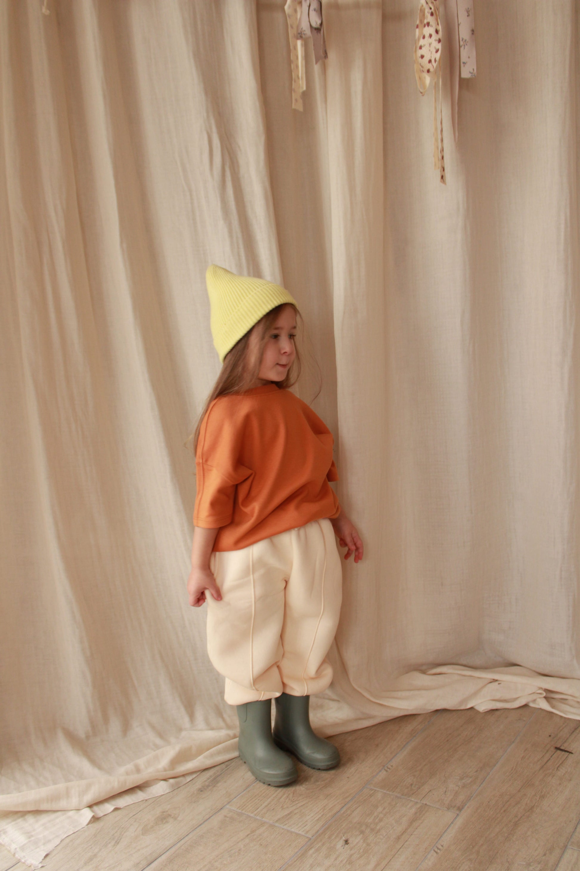 Oversize Octopus T-shirt Honey and Hive