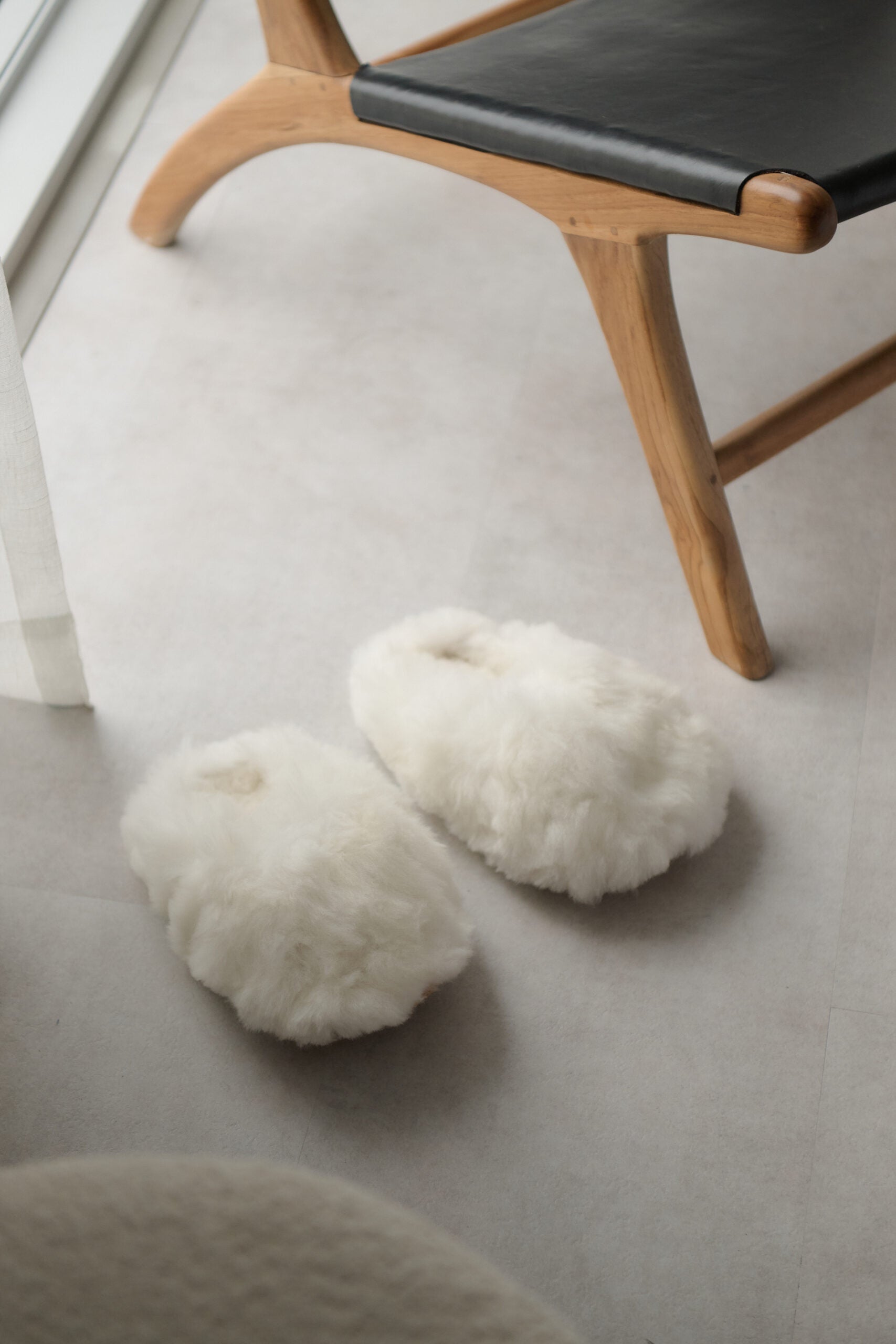 Alpuffas - Genuine Alpaca Slippers Simoné Sleepwear USA