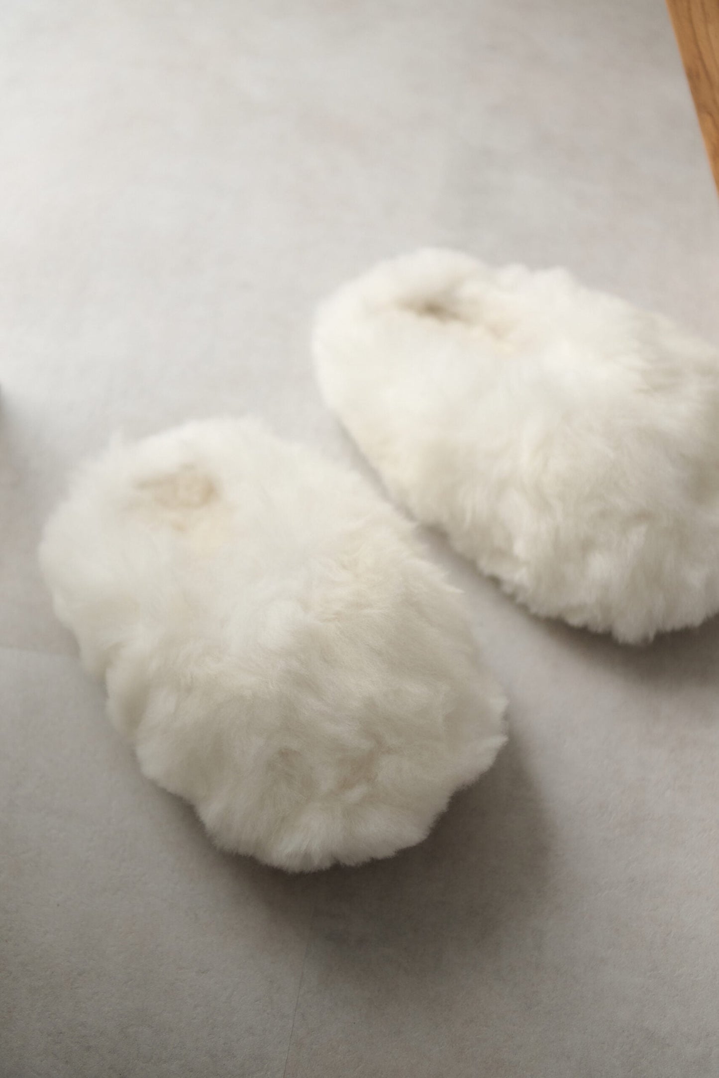 Alpuffas - Genuine Alpaca Slippers Simoné Sleepwear USA