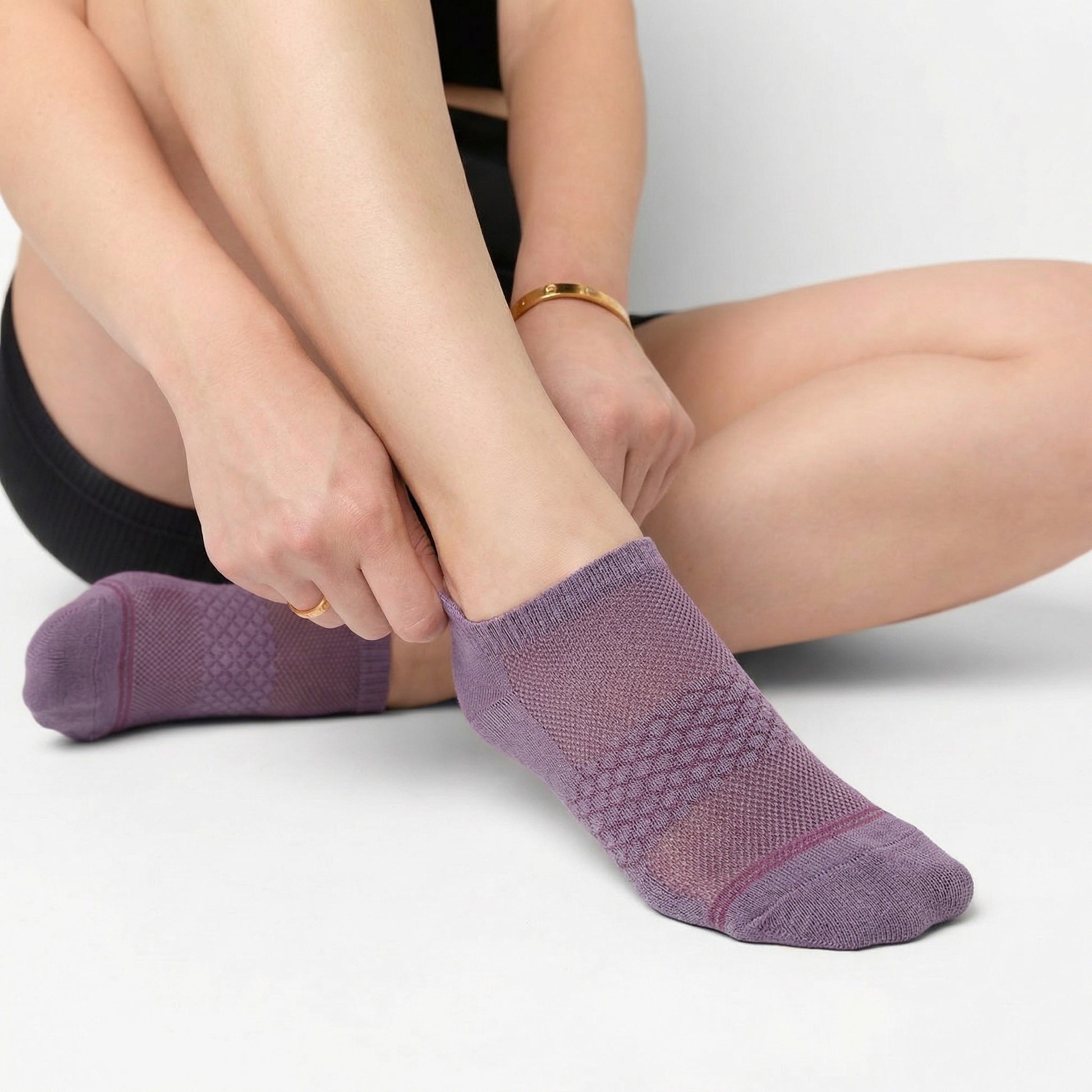 Cozy Ankle Socks 4-Pack DeadSoxy
