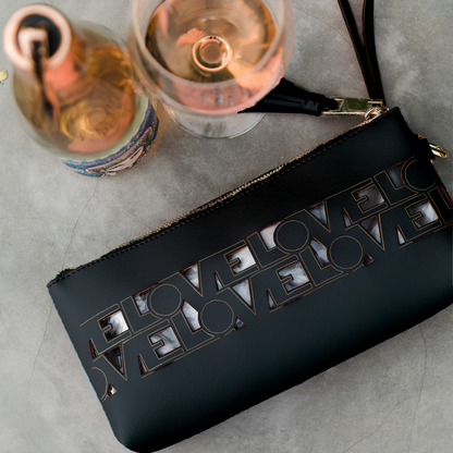 LOVE CLUTCH Love, Zero Negative