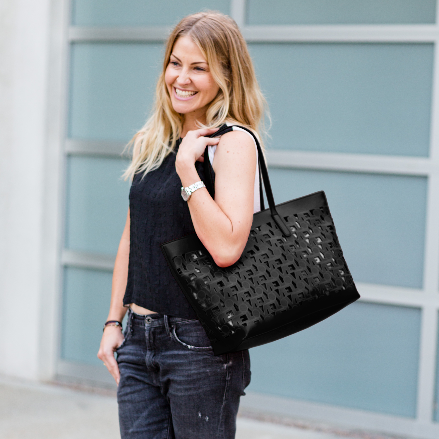 LOVE TOTE Love, Zero Negative
