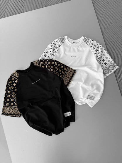 Artistic Graphic Cotton T-Shirt / Figure with Rug Print Tee Withinblack