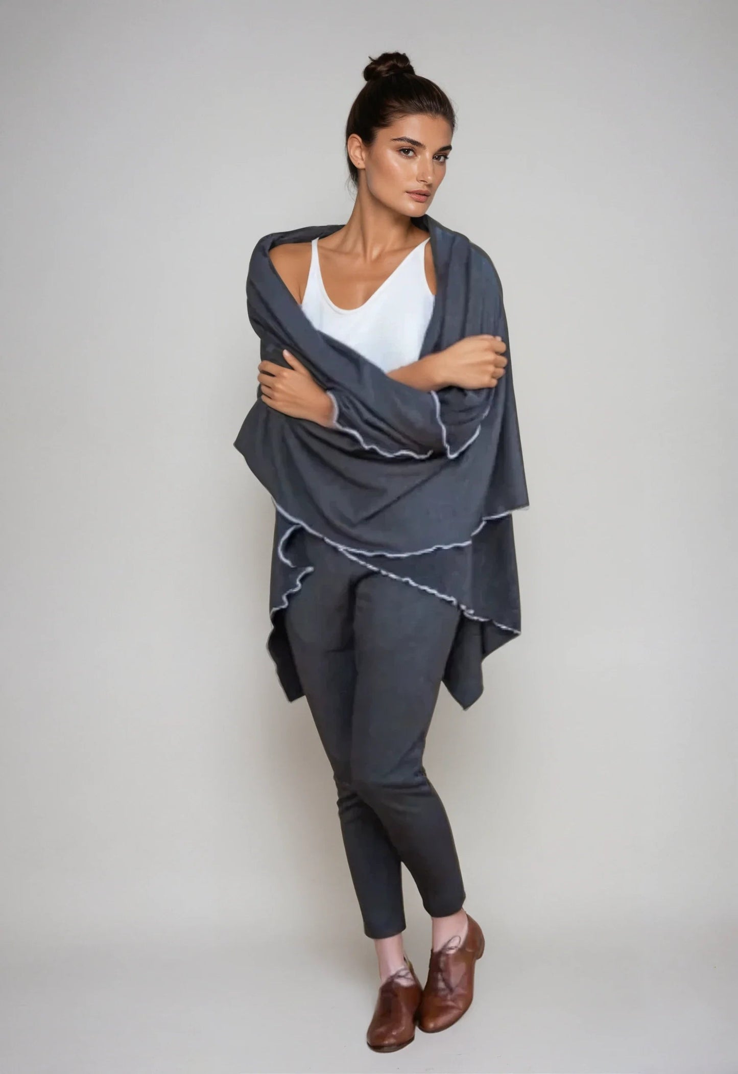 Buki Blanket - Charcoal Grey Buki