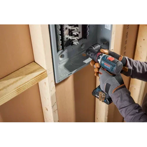 BOSCH GSR18V-800FCB24 18V Drill/Driver with 5-In-1 Flexiclick® System and (2) CORE18V® 4 Ah Advanced Power Battery VM Hardware