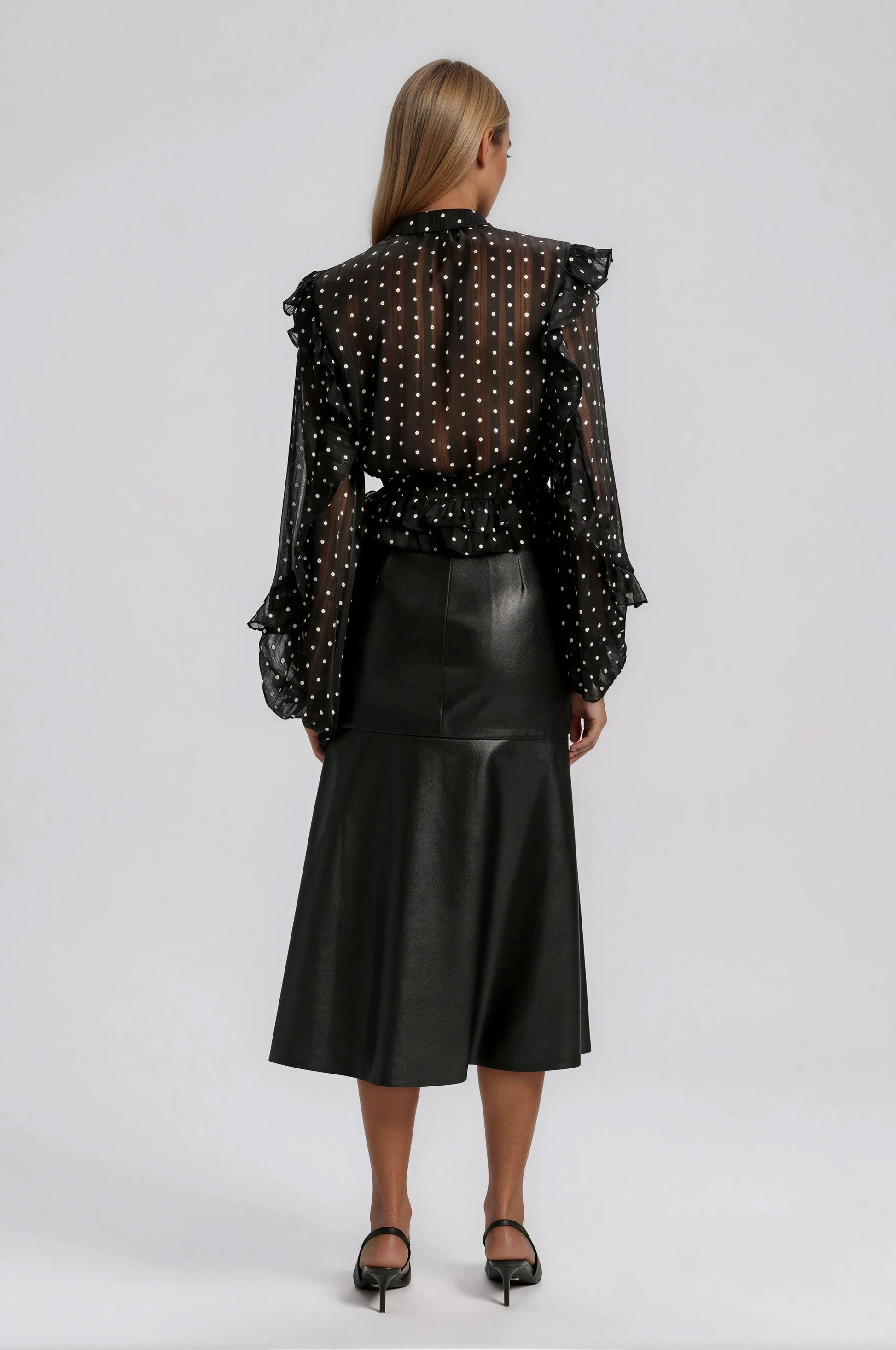 Kindra Vegan Leather Skirt – Black XO, Tina