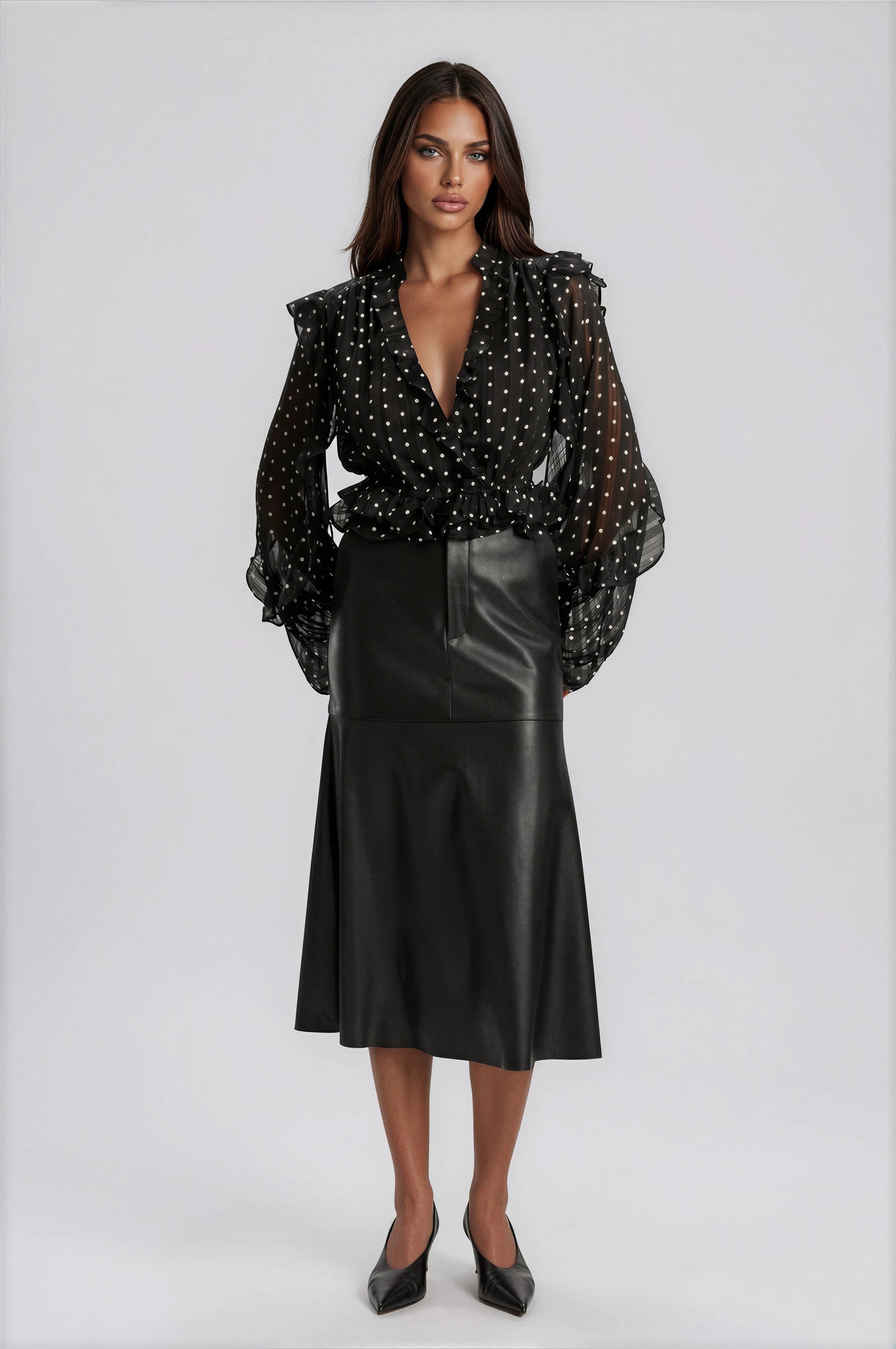 Kindra Vegan Leather Skirt – Black XO, Tina