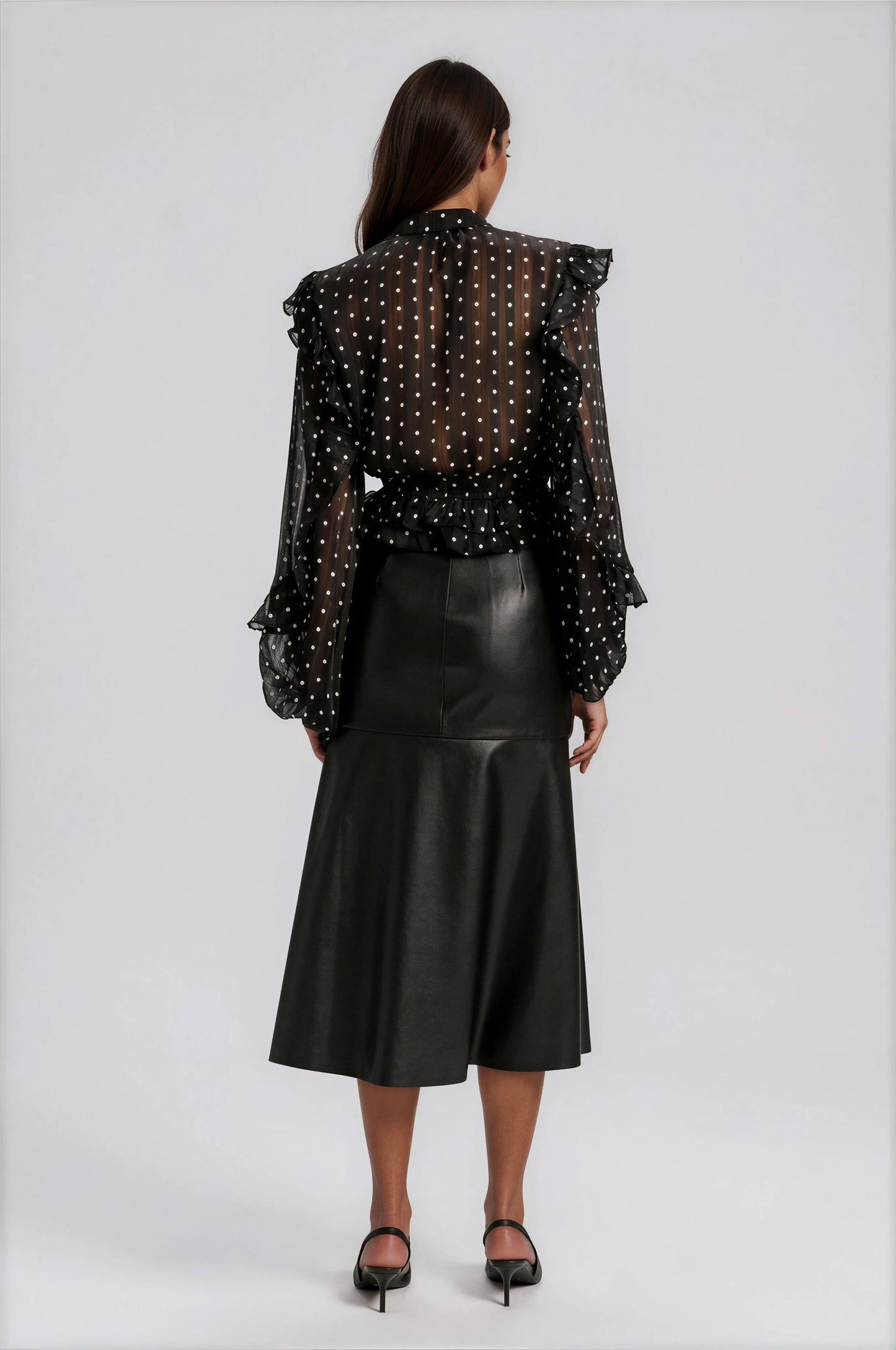 Kindra Vegan Leather Skirt – Black XO, Tina