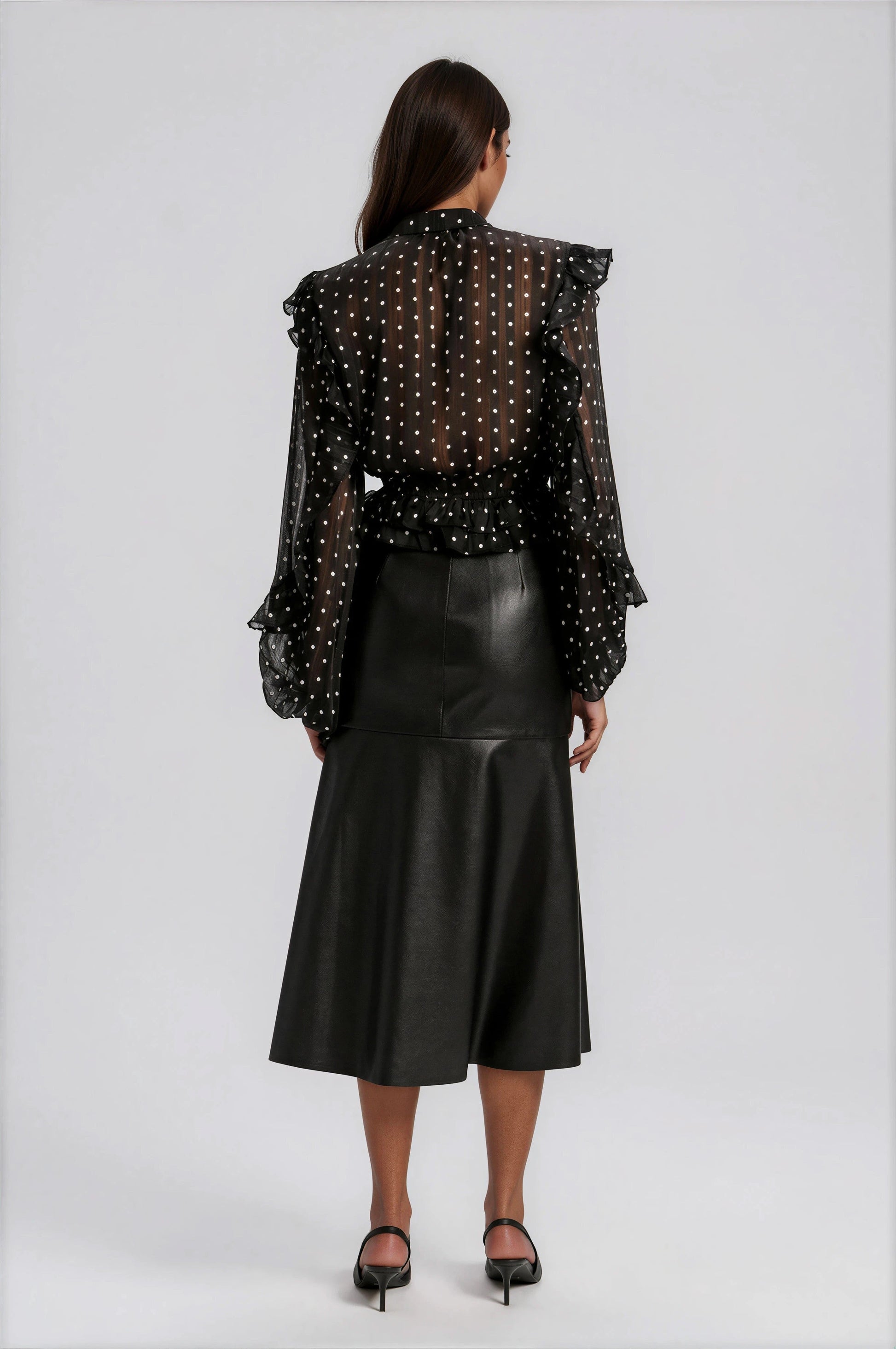 Kindra Vegan Leather Skirt – Black XO, Tina