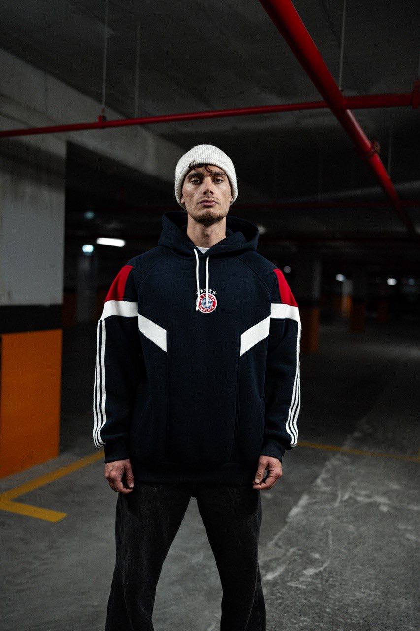 Bayern Munich Logo Hooded Oversized Sweatshirt - Stylish and Comfortable Withinblack