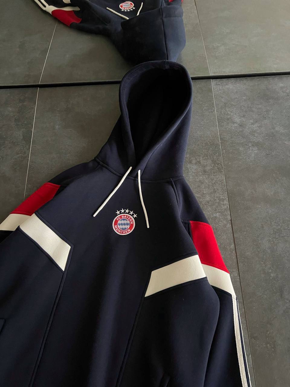 Bayern Munich Logo Hooded Oversized Sweatshirt - Stylish and Comfortable Withinblack