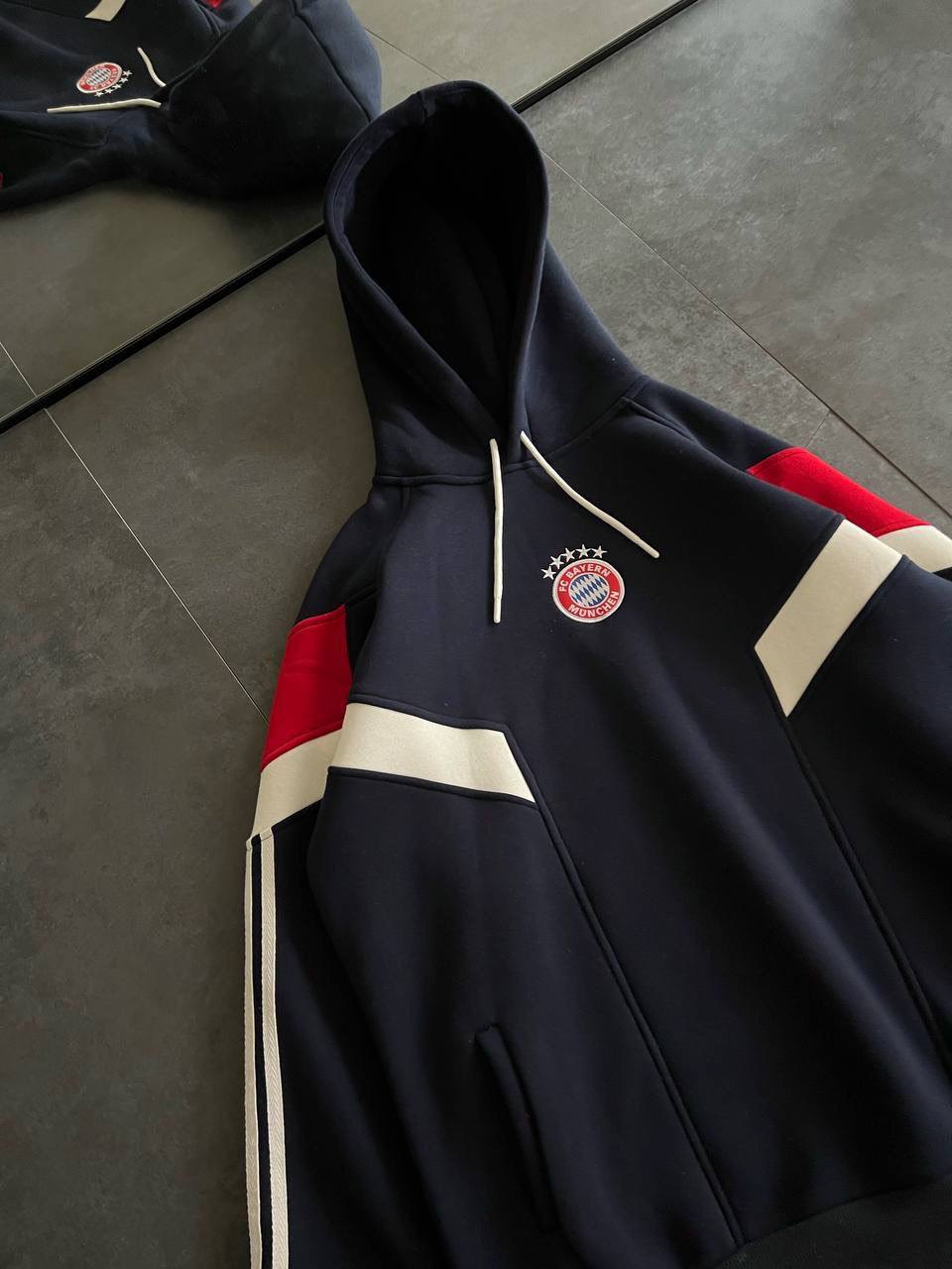 Bayern Munich Logo Hooded Oversized Sweatshirt - Stylish and Comfortable Withinblack