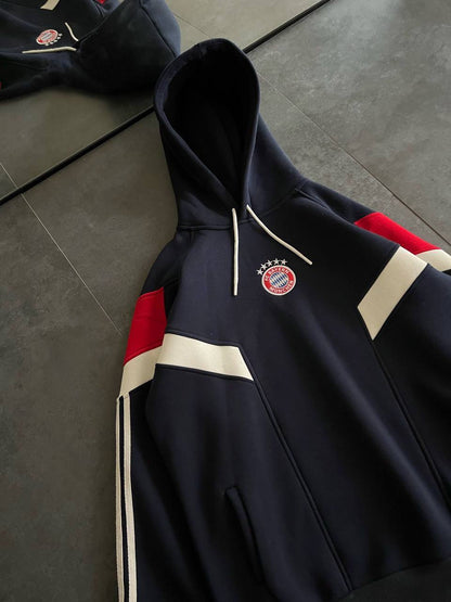 Bayern Munich Logo Hooded Oversized Sweatshirt - Stylish and Comfortable Withinblack