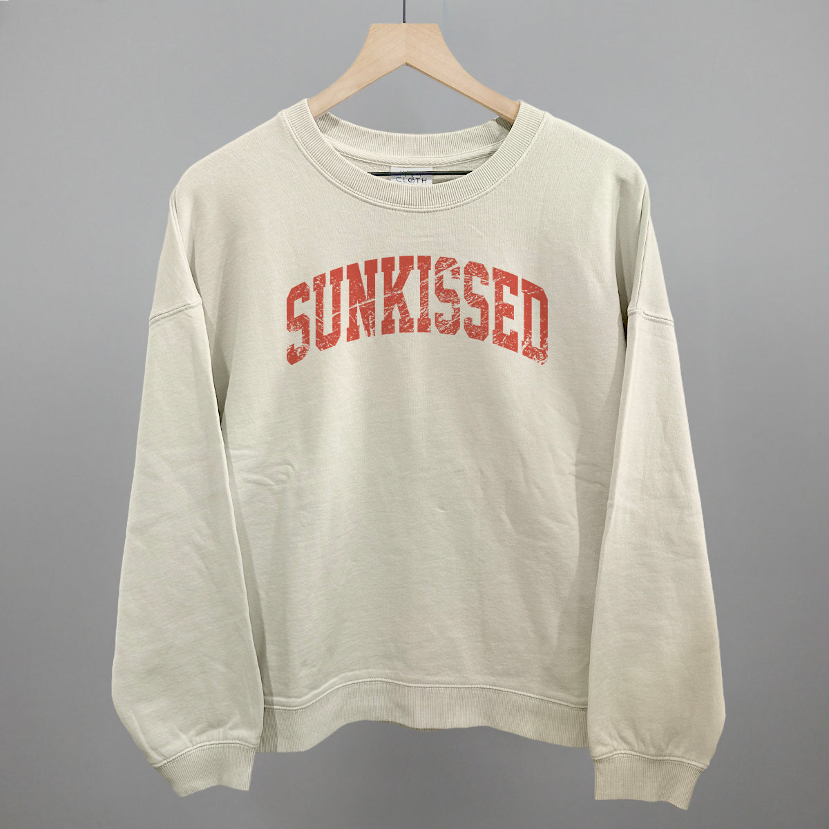 Sunkissed Distressed Arch Ivy + Cloth