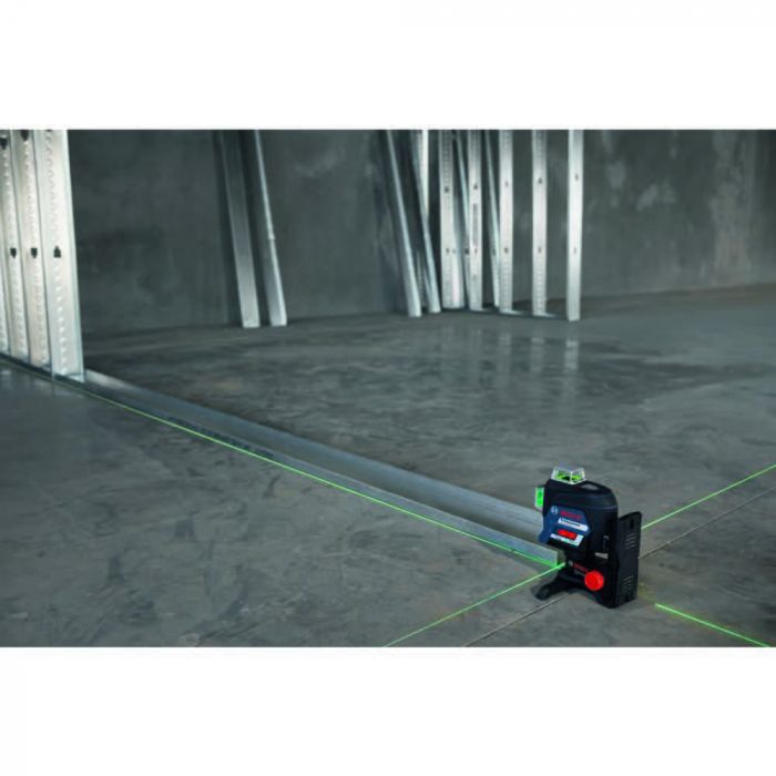 BOSCH GLL3-330CG-B 360-Degree Green Beam Three-Plane Line Laser Level with 2 Batteries VM Hardware
