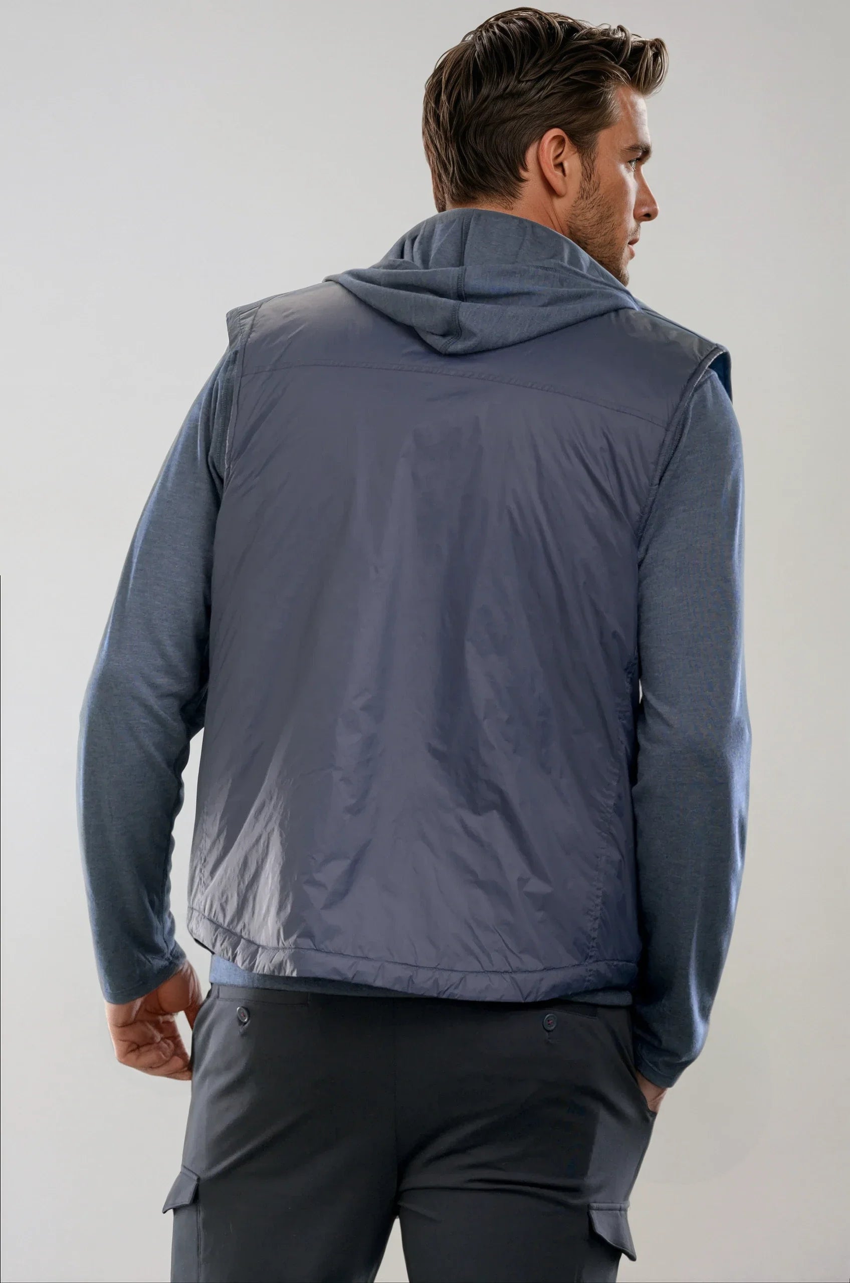 Buki Tech Exec Vest - Navy Buki