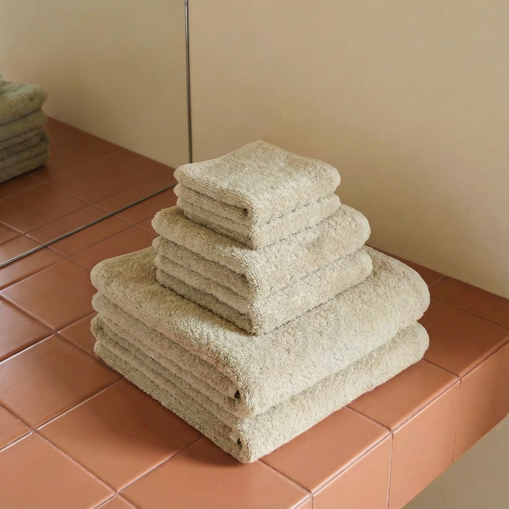 Ultraplush Australian Cotton Towels Italic