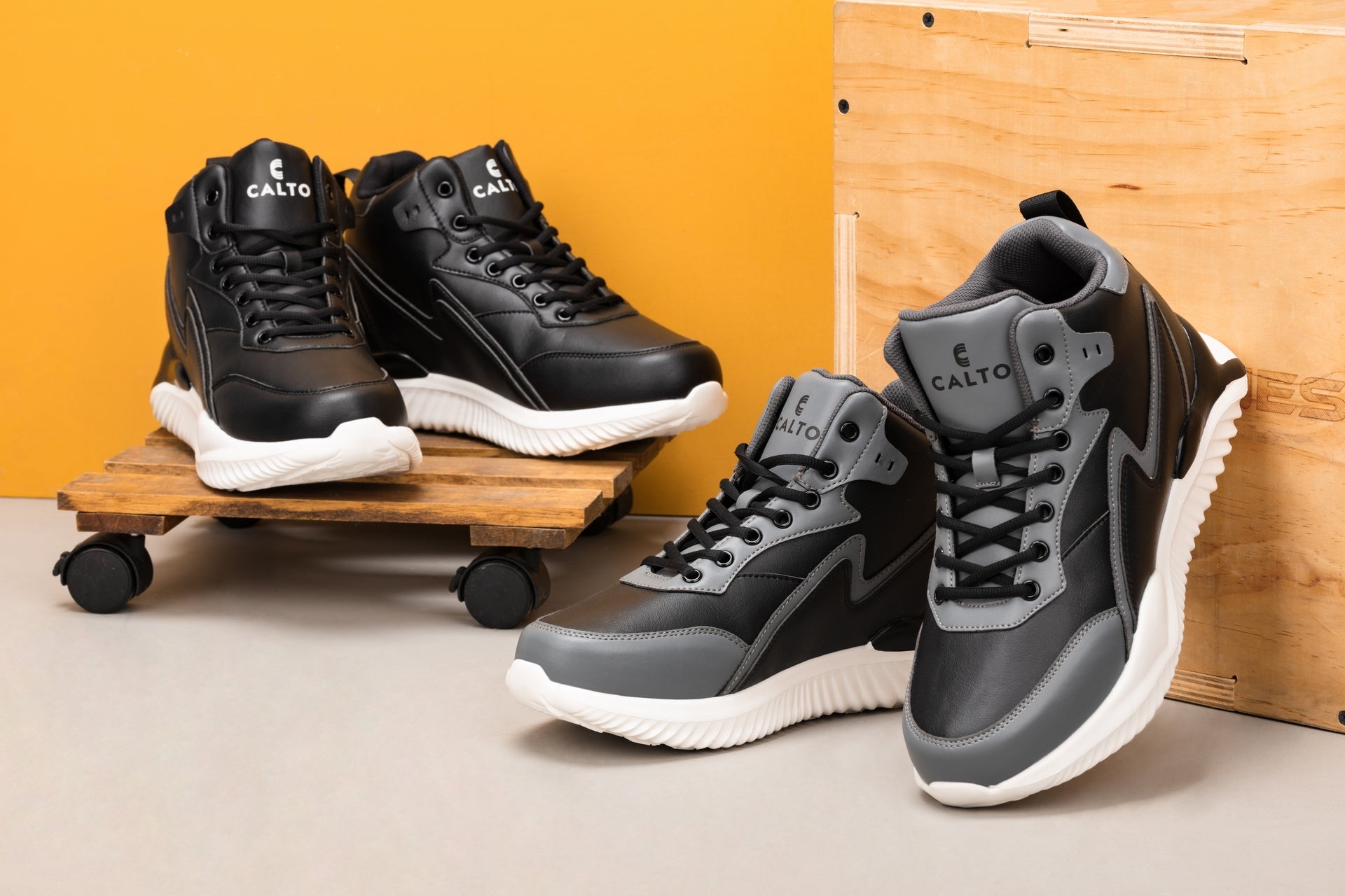 CALTO - S3060 - 4 Inches Taller (Black) - Lightweight Sneakers Tallmenshoes.com