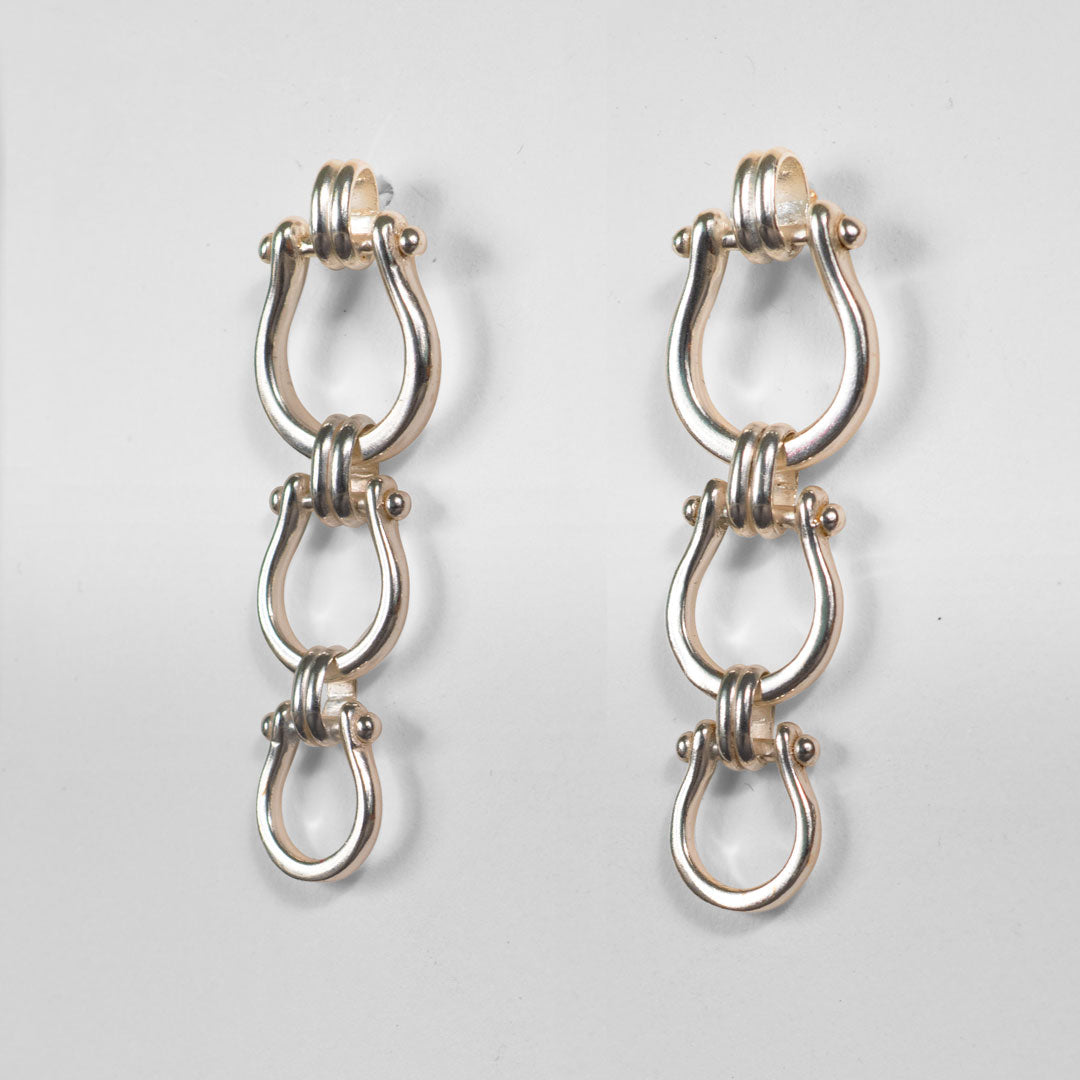 Chapelle - Horseshoe Link Earring in Silver Urban-Equestrian