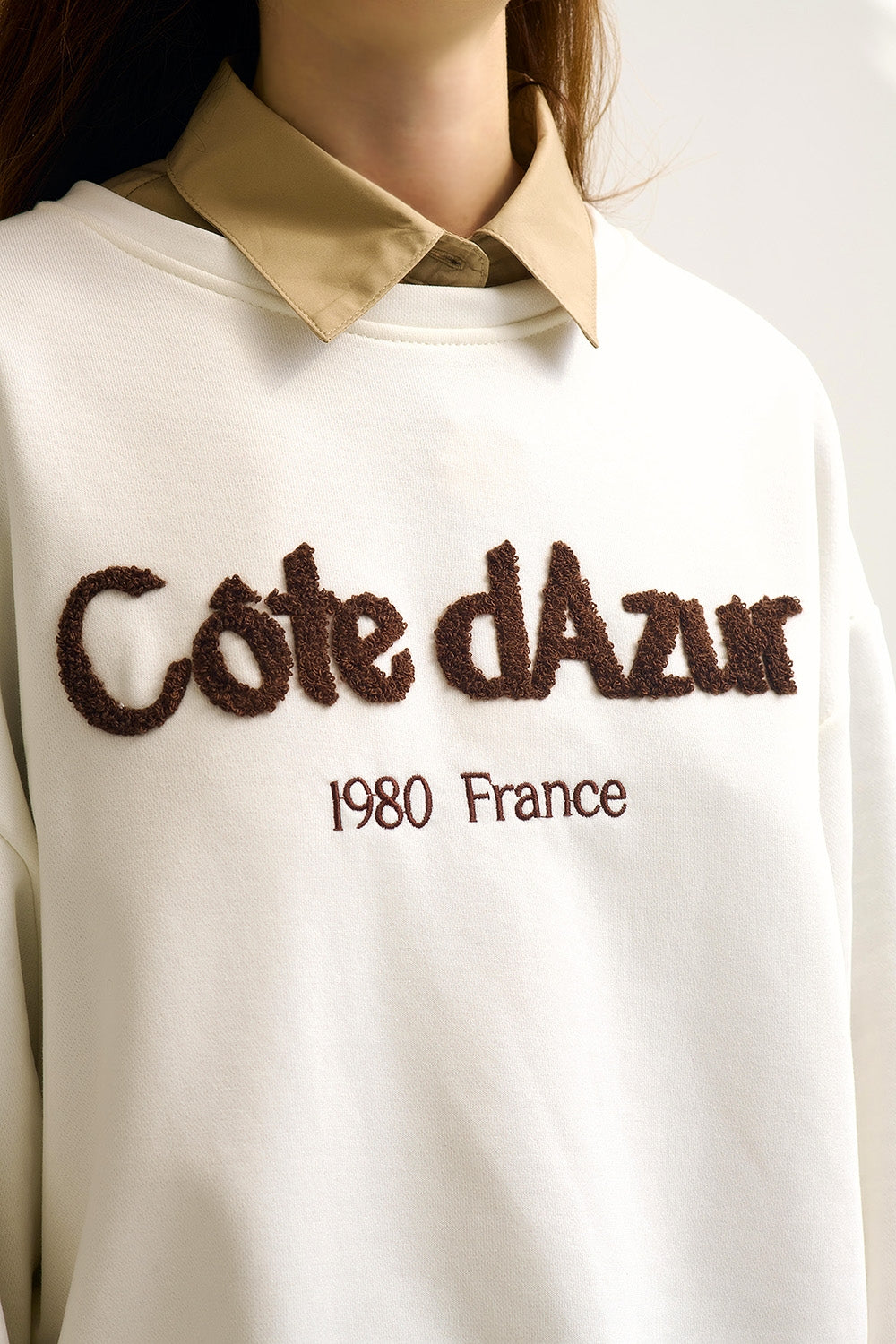 Côte d’Azur Embroidered Cream Sweatshirt Q2store