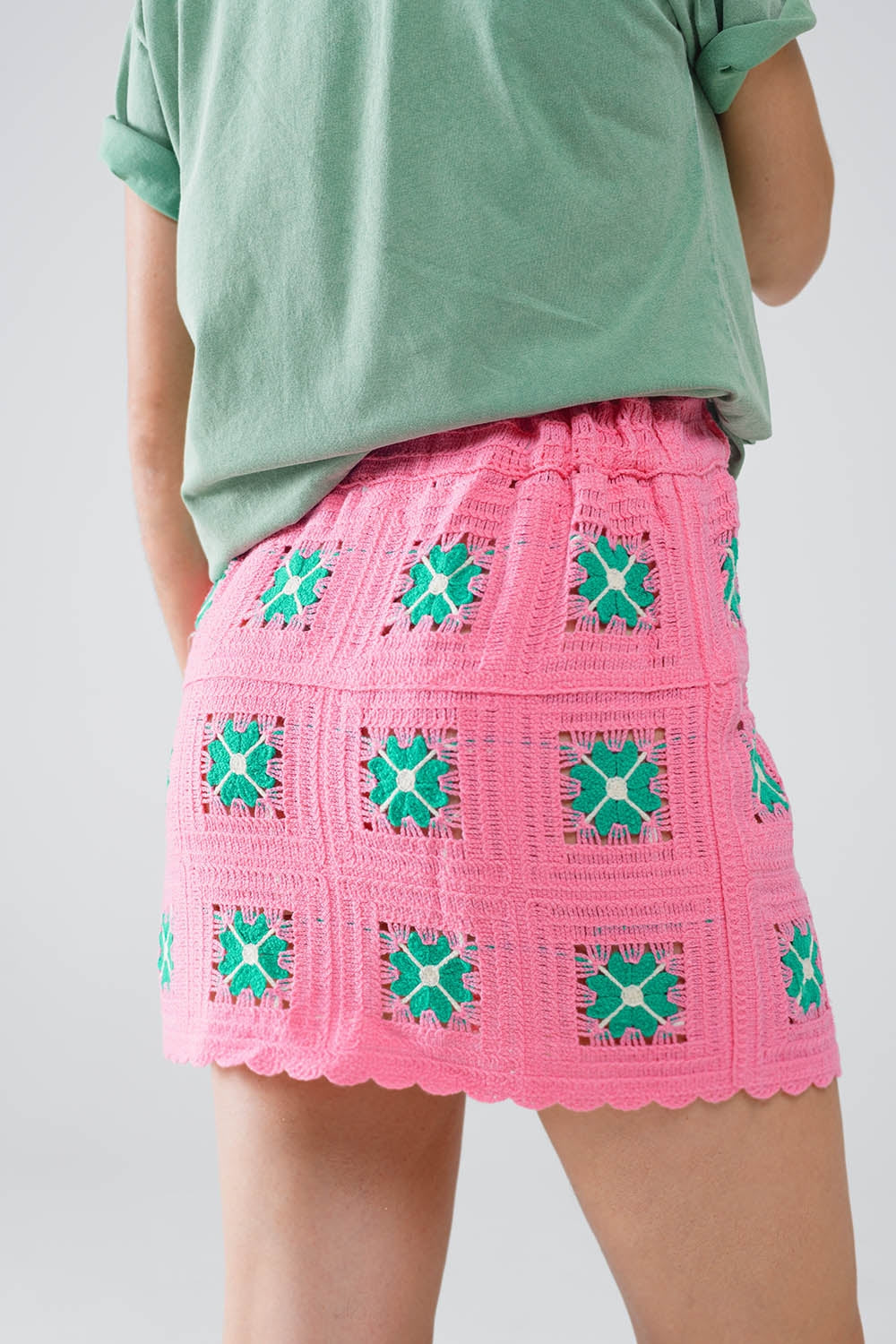 Crochet Mini Skirt in Pink With Turquoise Flowers Q2store