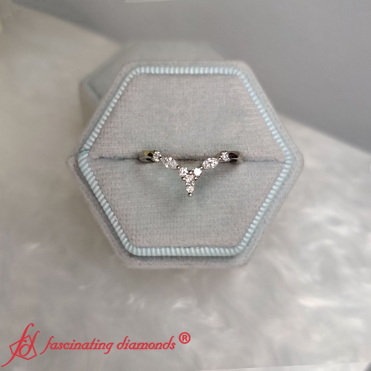 Crown Marquise And Round Band Fascinating Diamonds