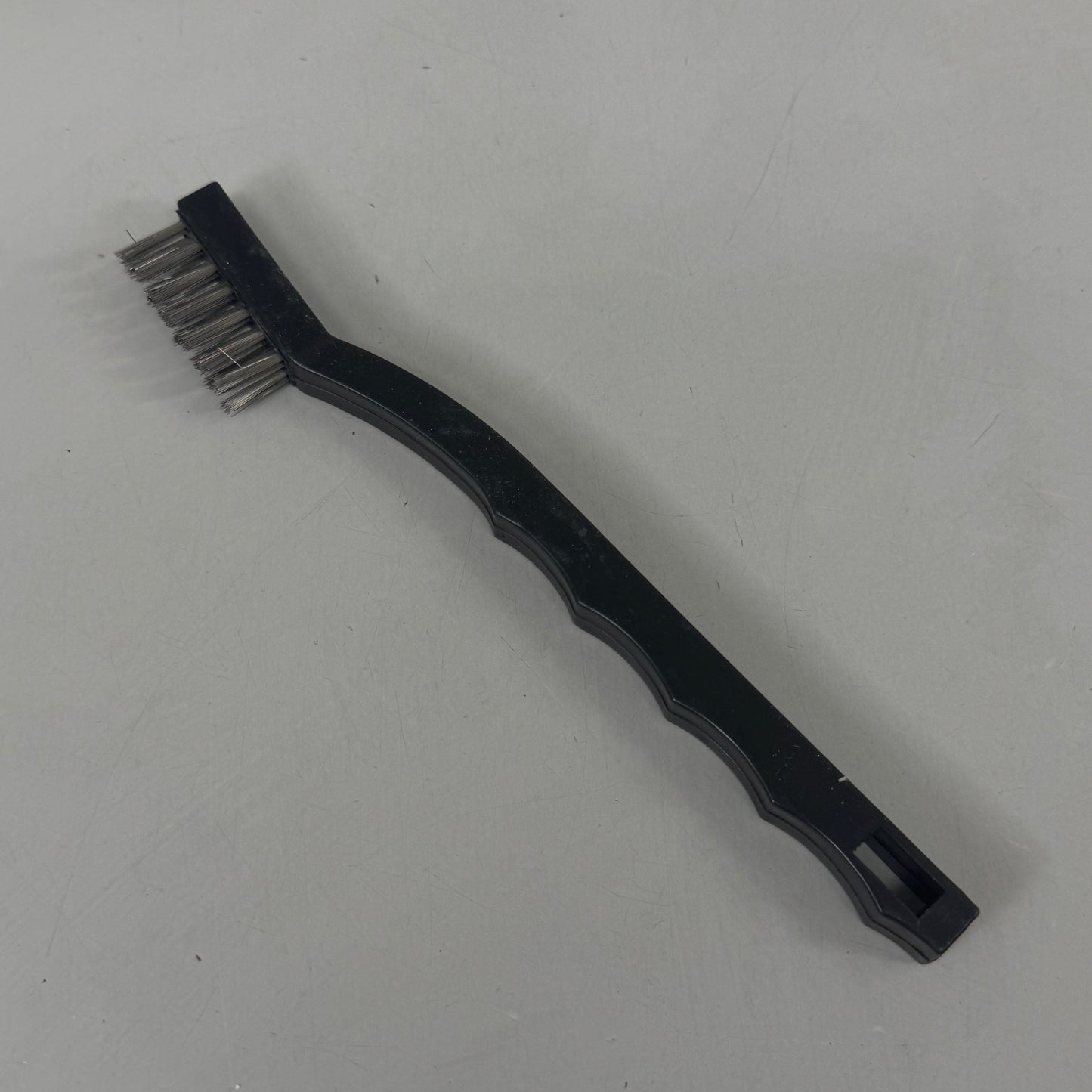 (40 Brushes, 1 Box) Anti-Static Hand Tool Brushes For Removing Dirt 7" Overall Length Black (New Other- Slightly Damaged Packaging) PayWut