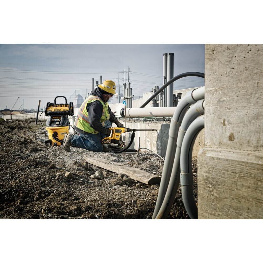 DEWALT DCB1800B 1800 Watt Portable Power Station and Simultaneous Battery Charger VM Hardware