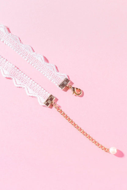 PRETTY IN LOVE CHOKER Flying Tomato