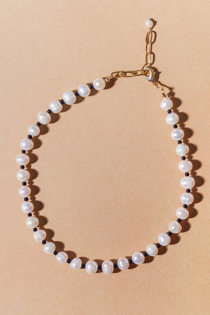 LOU PEARL NECKLACE Flying Tomato
