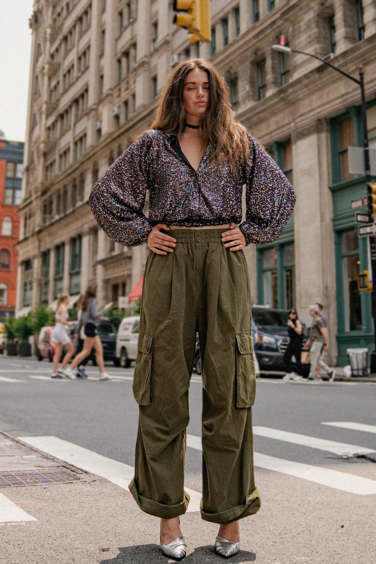 INCREDIBLE MOMENTS WOVEN CARGO PANTS Flying Tomato
