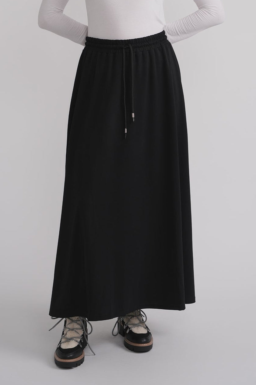 Basic Skirt - Black MOOD + ELLWI