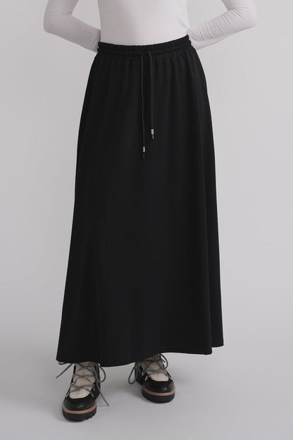 Basic Skirt - Black MOOD + ELLWI
