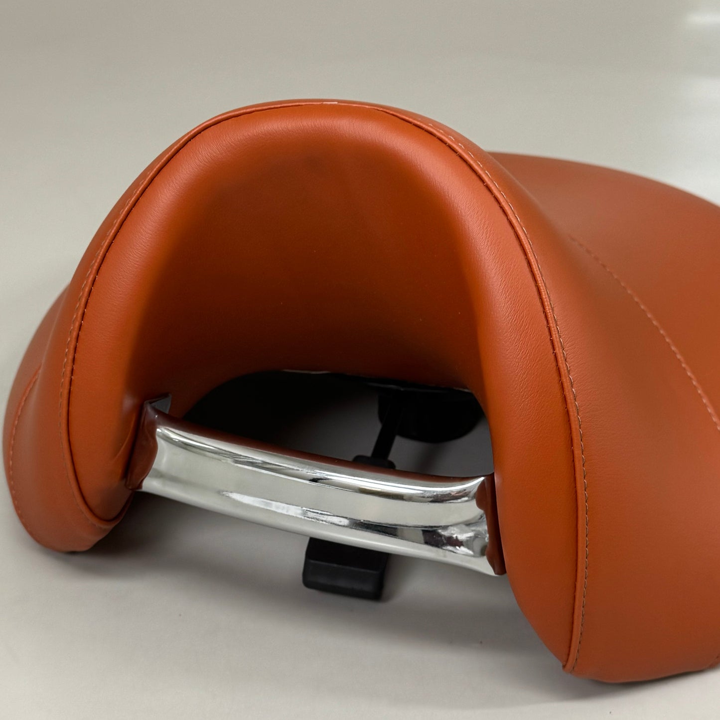 PIBBS INDUSTRIES Professional Pony Cutting Stool Extra Thick Seat #778 Brick PayWut