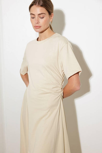 RIGHT ON CUE KNIT MIDI DRESS Flying Tomato