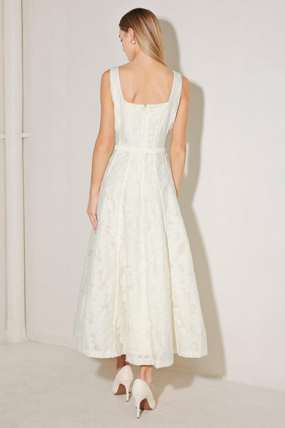 [PREORDER] LOVE IN SLOW MOTION WOVEN JACQUARD MIDI DRESS Flying Tomato