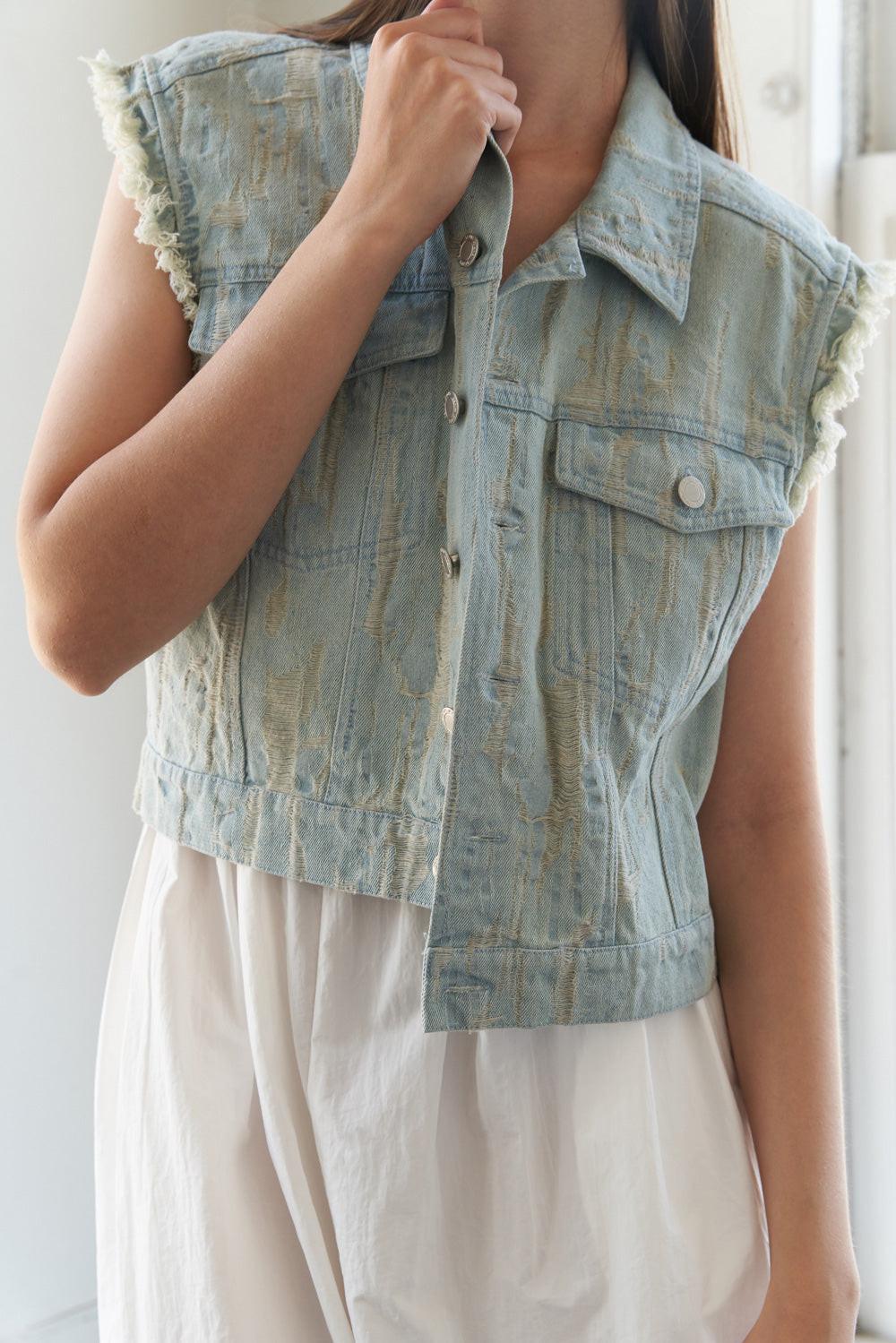 BLESSED LIFT DENIM VEST Flying Tomato