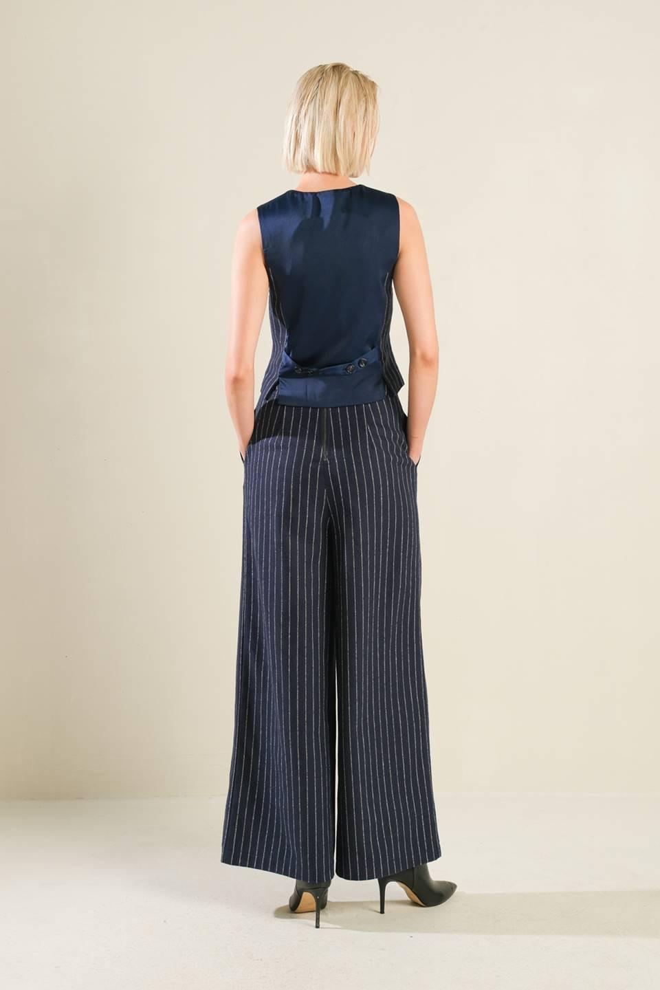 FOREVER CONNECTED WOVEN VEST Flying Tomato