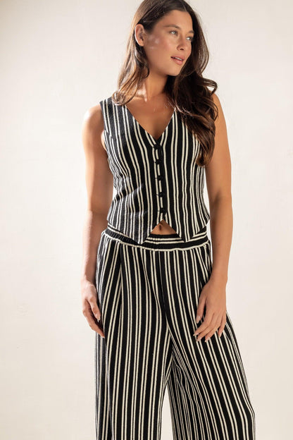IN THE QUIET SHADE WOVEN VEST Flying Tomato