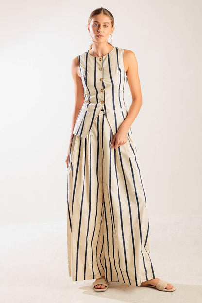 HERE AND NOW WOVEN VEST Flying Tomato